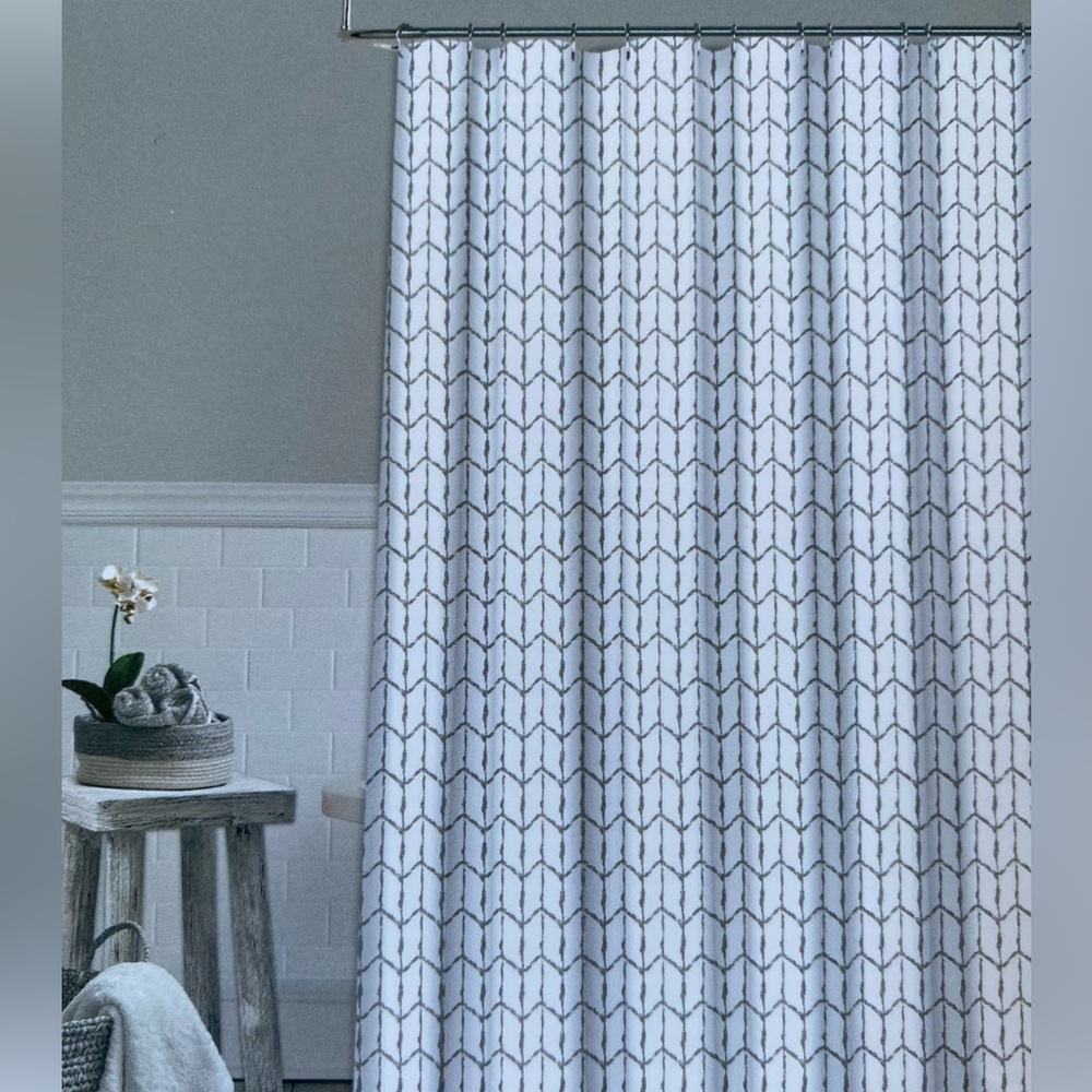 👀White - grey Shower curtain